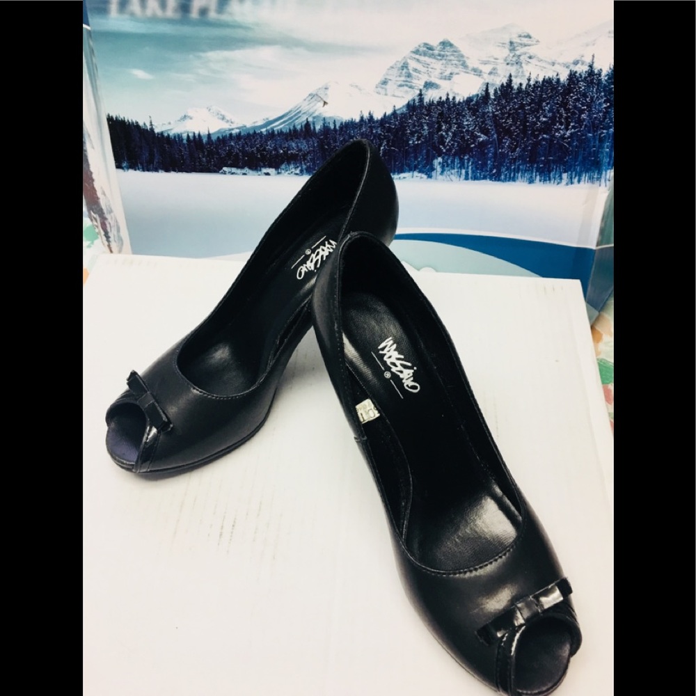 leather peep-toe heels